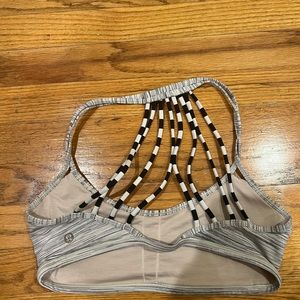 Lulu lemon sports bra